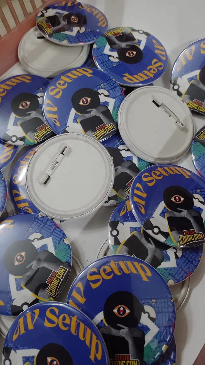 Custom button badges manufactured by Sidamhk