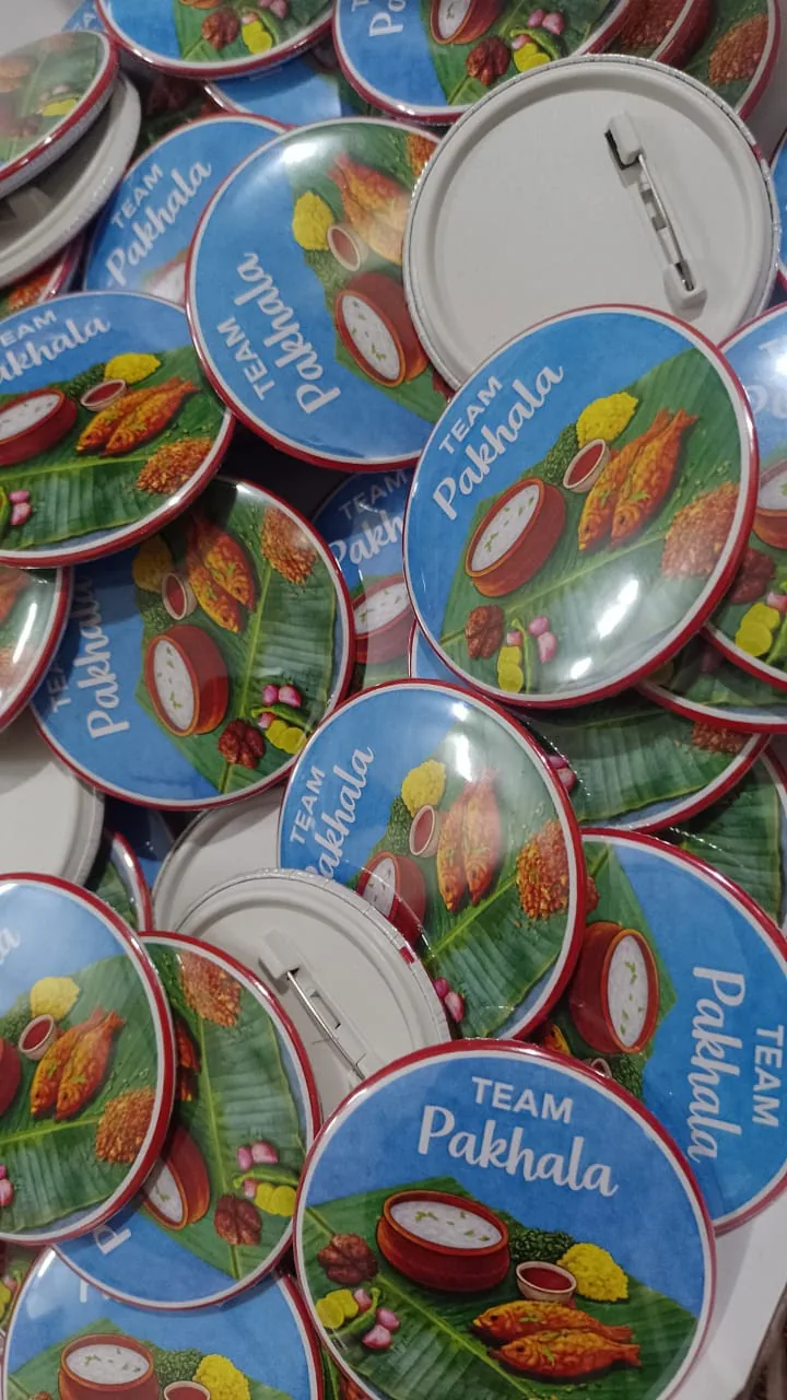 Custom button badges manufactured by Sidamhk