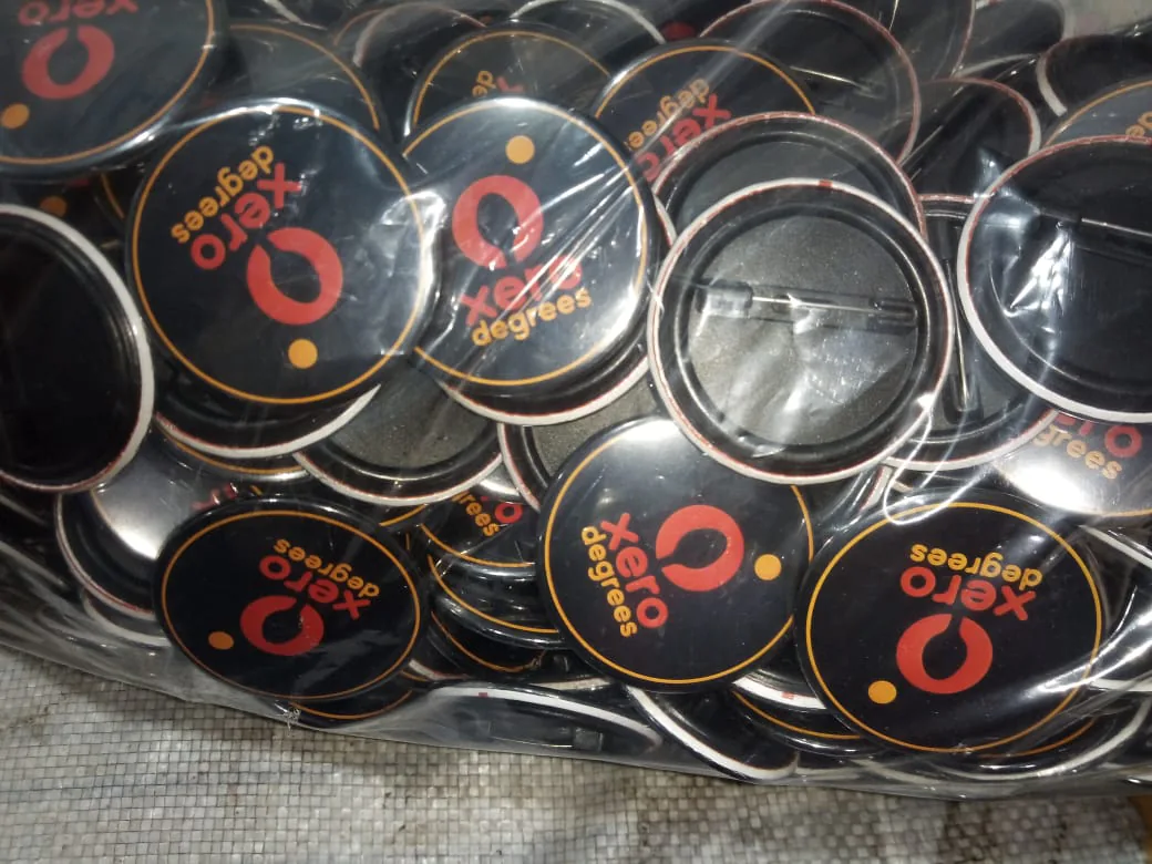 Custom button badges manufactured by Sidamhk