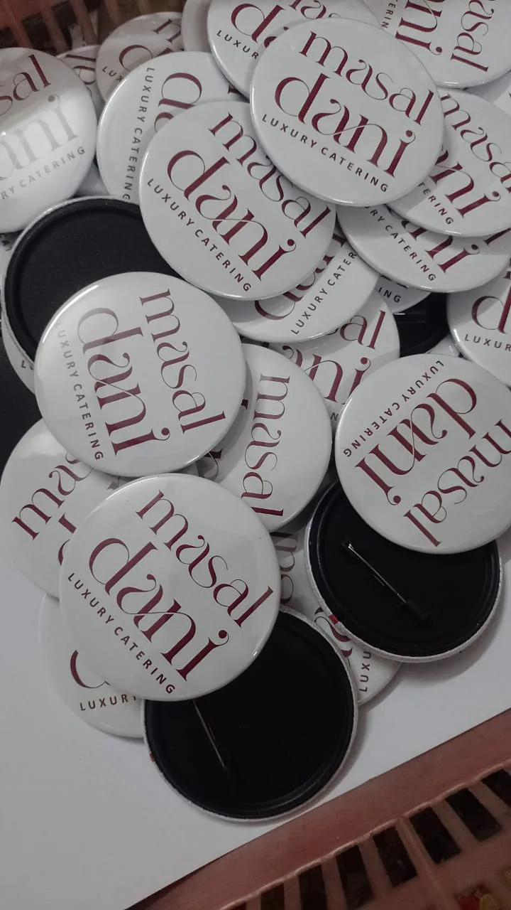 Custom button badges manufactured by Sidamhk