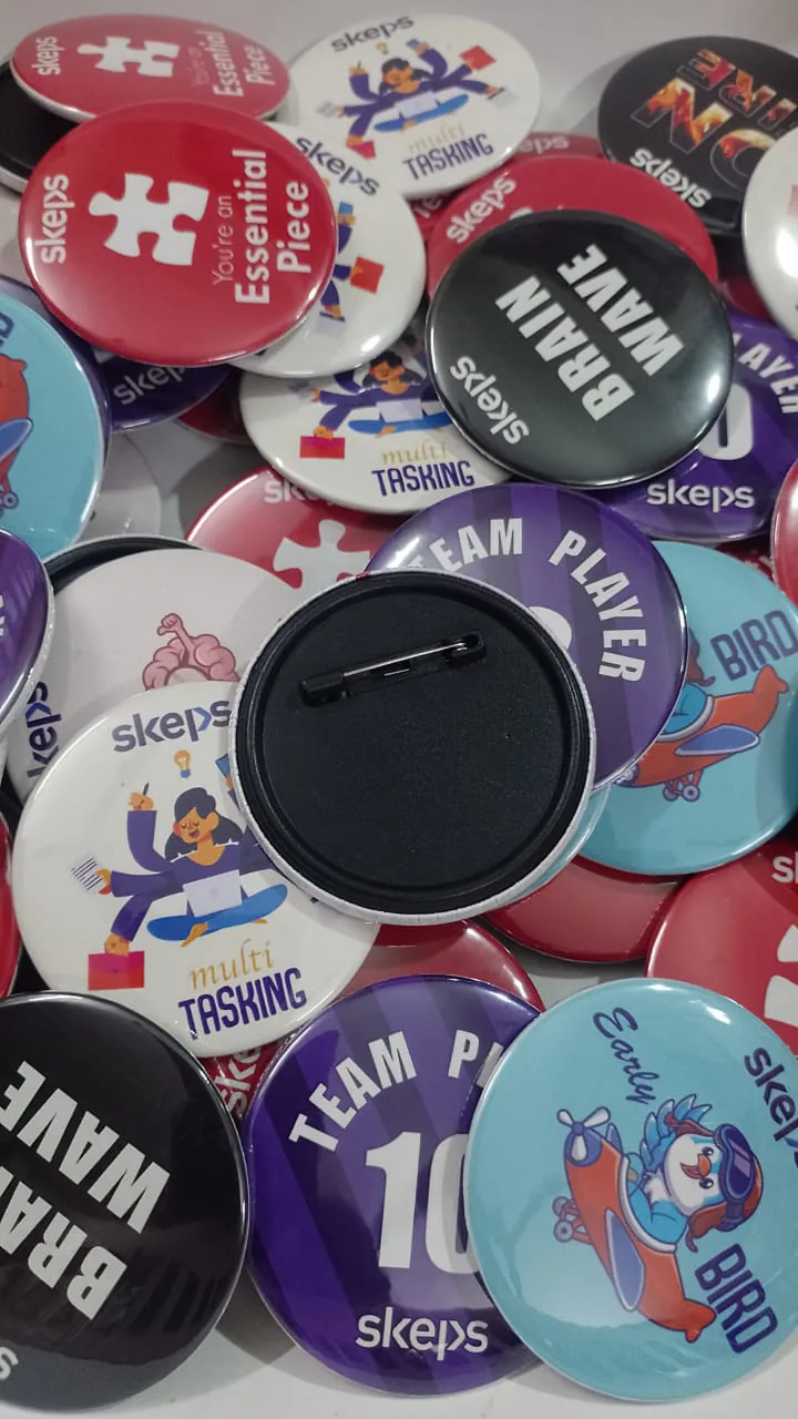 Custom button badges manufactured by Sidamhk