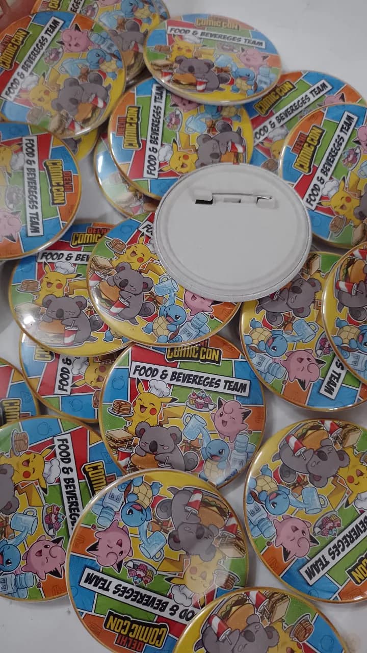 Custom button badges manufactured by Sidamhk